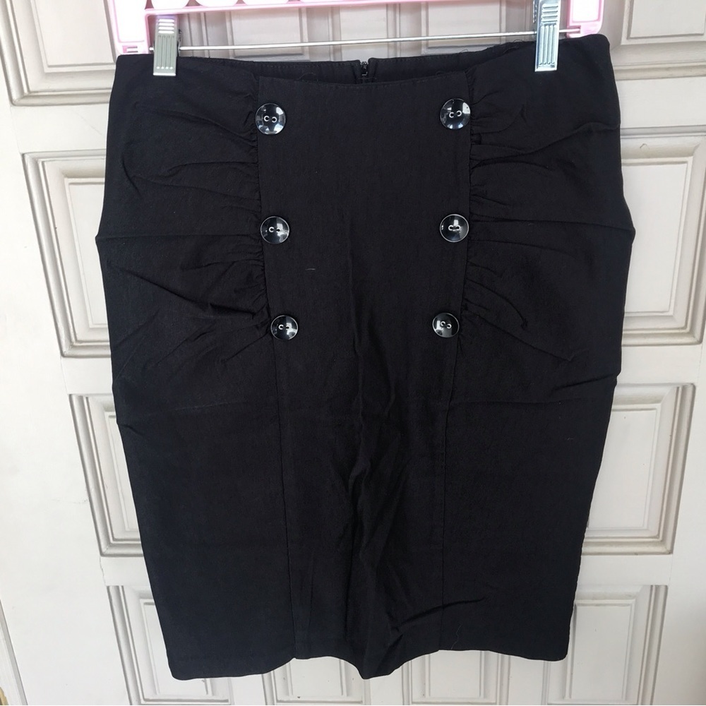Dori black skirt spandex Rusche sides button front. zip back knee length. Cute